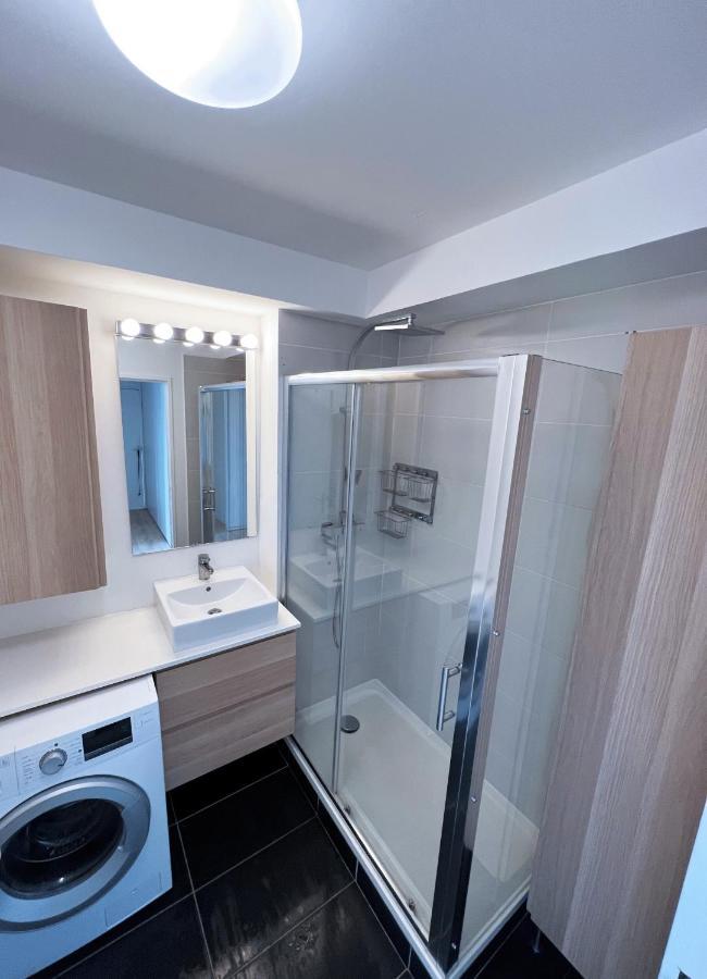 Charme Et Douceur By Uta House Appartement Saint-Denis  Buitenkant foto