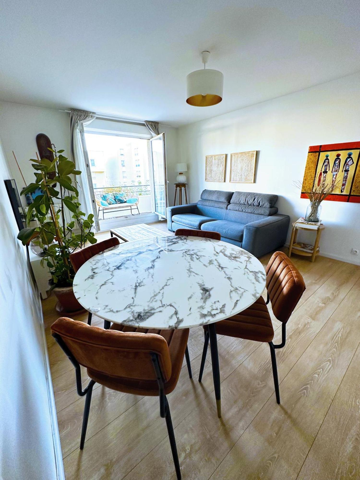 Charme Et Douceur By Uta House Appartement Saint-Denis  Buitenkant foto